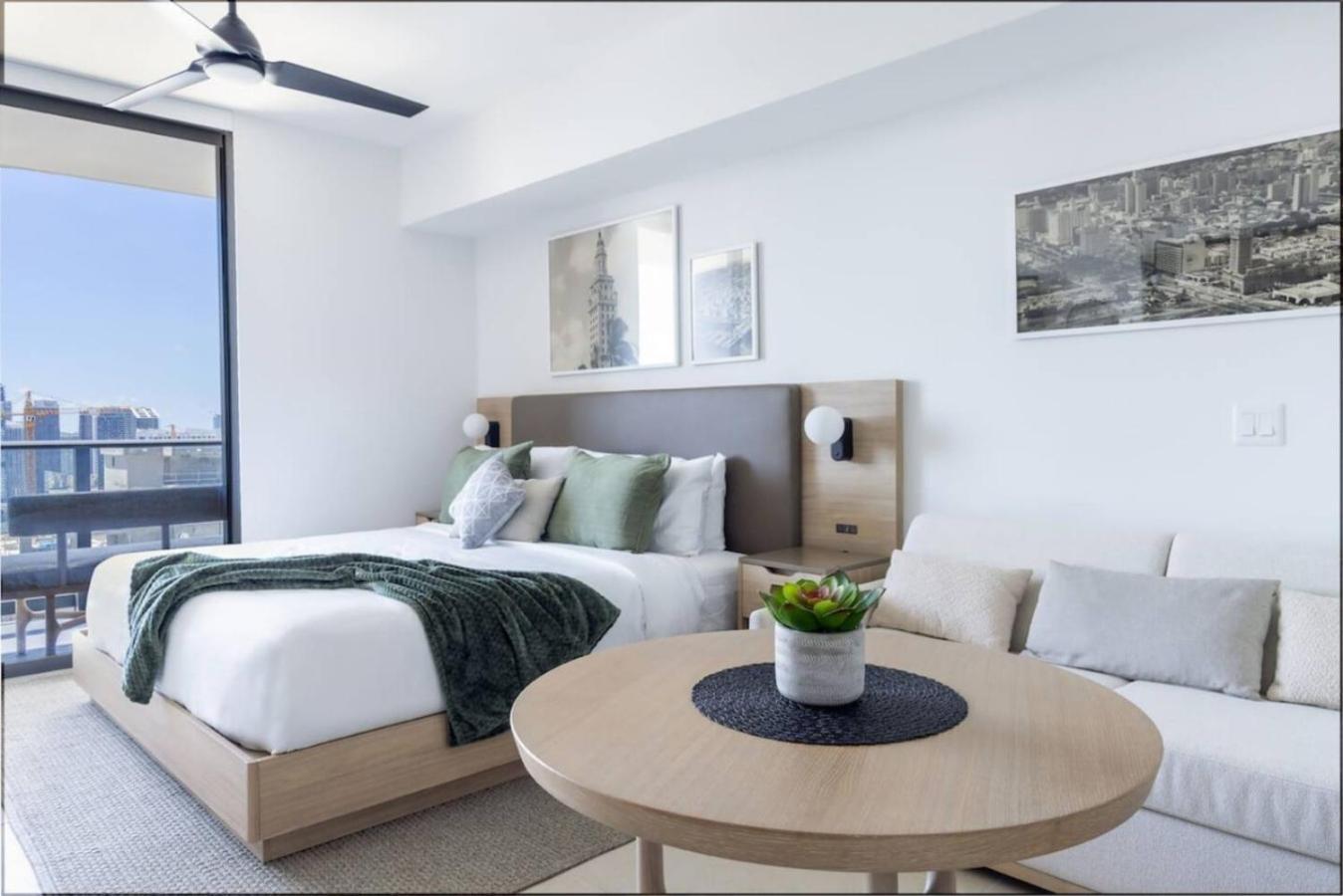 3906 Downtown With Pool A Gym And * Miami