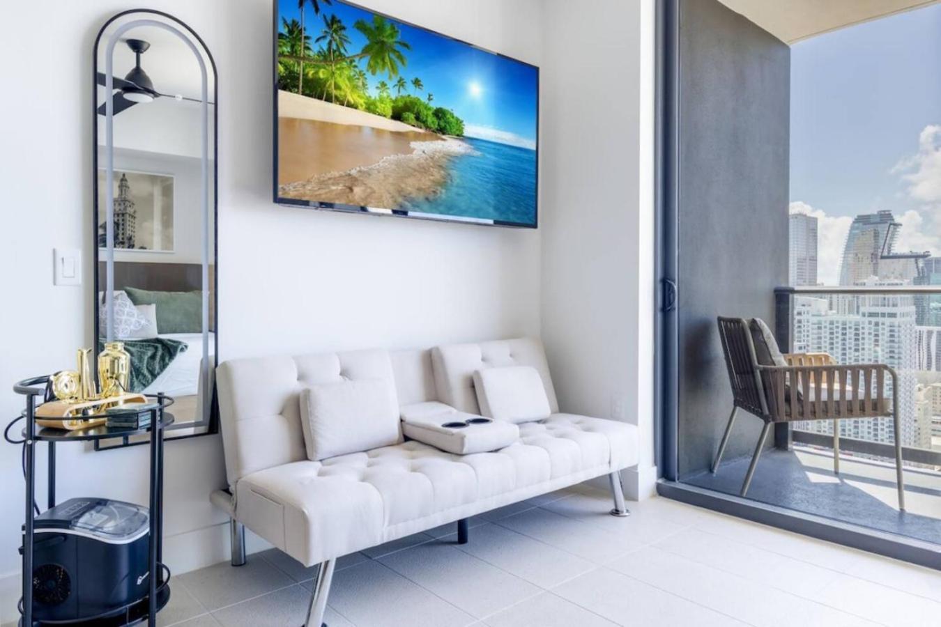3906 Downtown With Pool A Gym And Ferienhaus