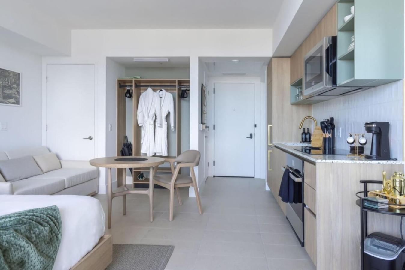 3906 Downtown With Pool A Gym And Miami