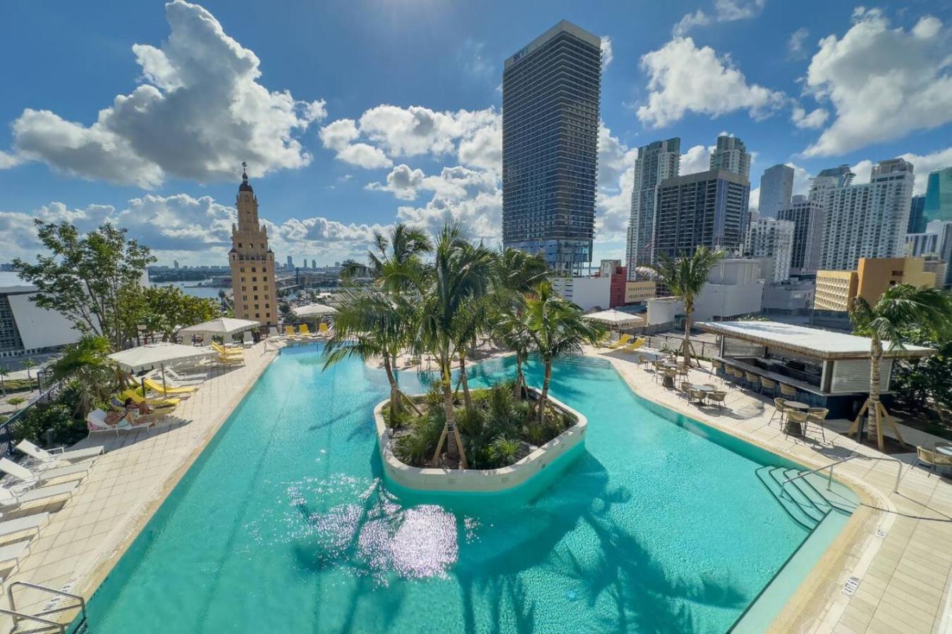 Ferienhaus 3906 Downtown With Pool A Gym And
